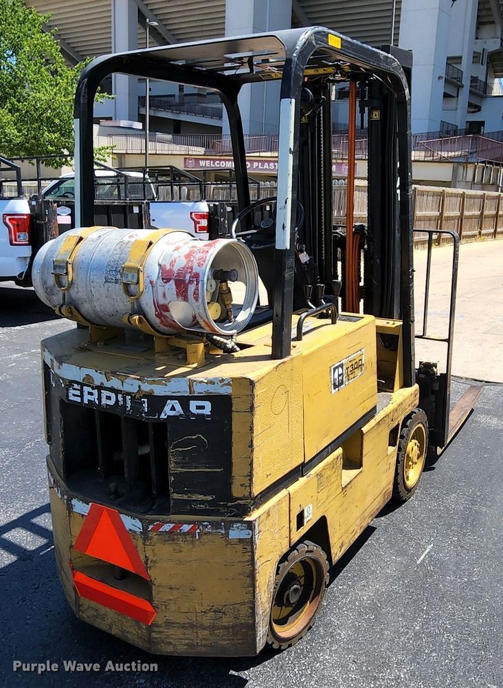 image for item MK9027 1989 Caterpillar T30D  forklift