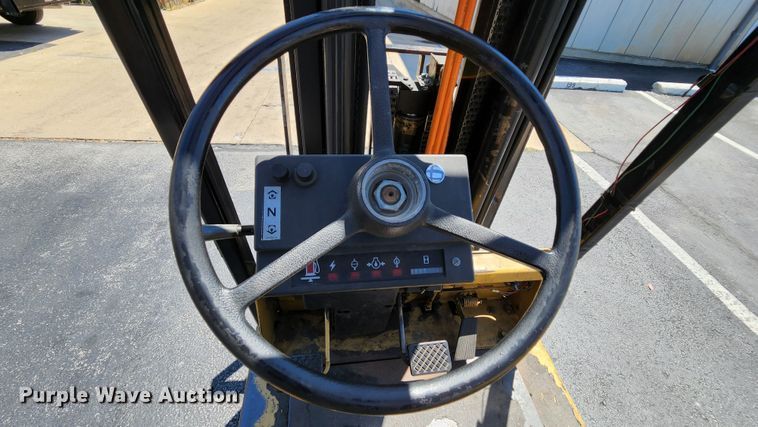 image for item MK9027 1989 Caterpillar T30D  forklift