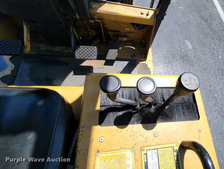 image for item MK9027 1989 Caterpillar T30D  forklift