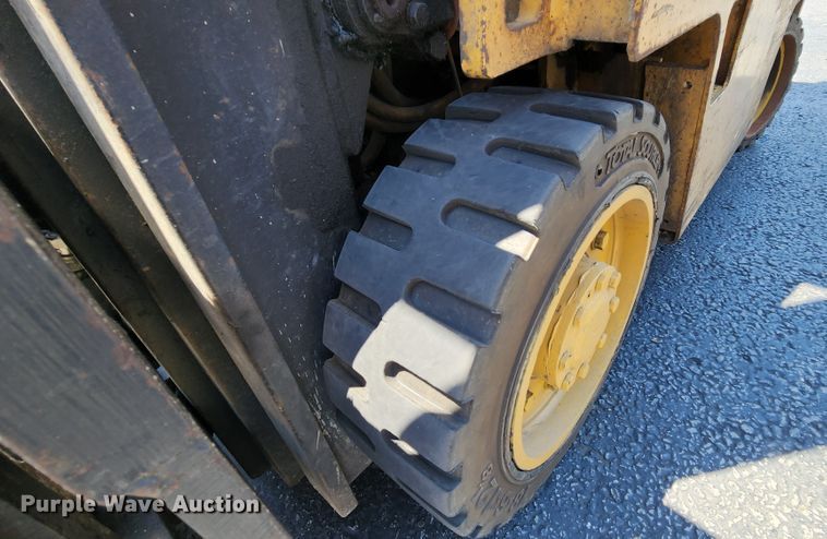 image for item MK9027 1989 Caterpillar T30D  forklift