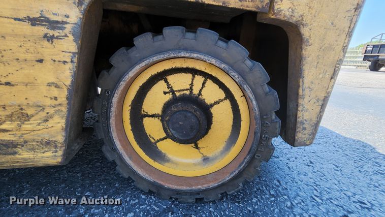 image for item MK9027 1989 Caterpillar T30D  forklift