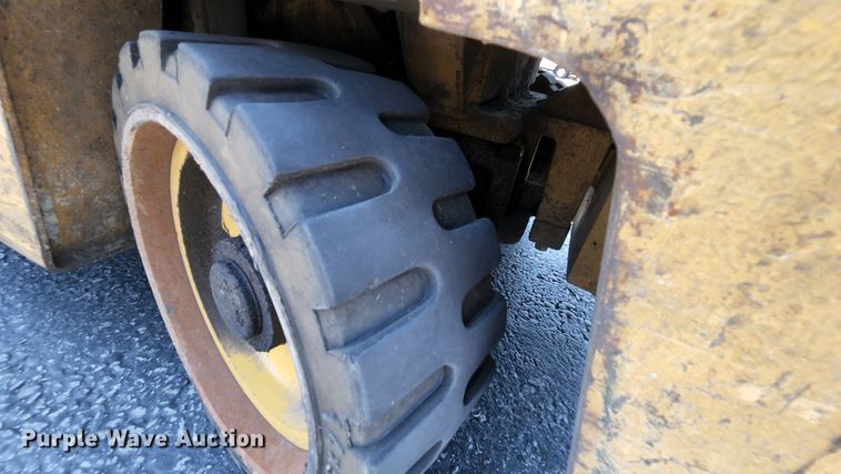 image for item MK9027 1989 Caterpillar T30D  forklift