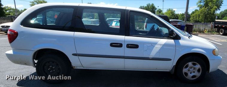 image for item MK9028 2002 Dodge Grand Caravan SE  van