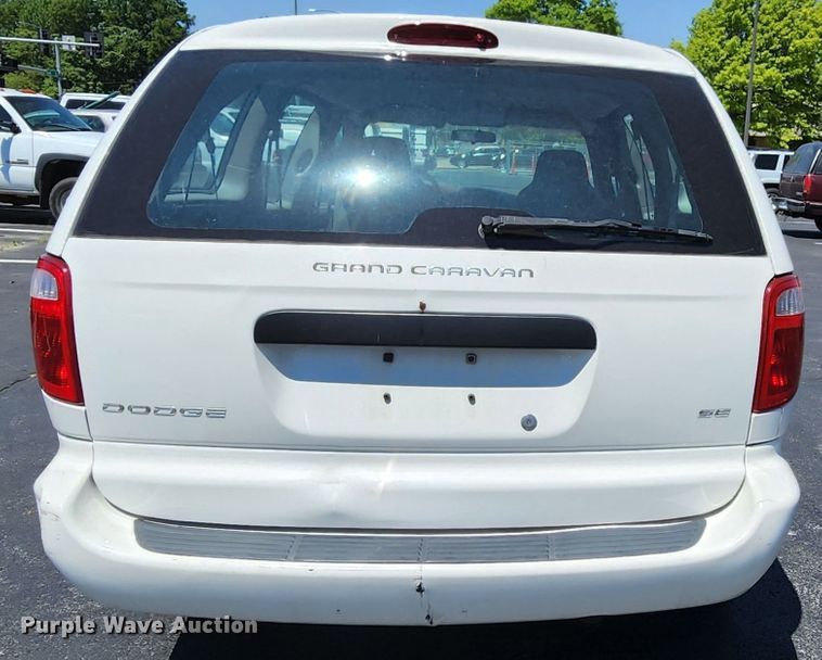 image for item MK9028 2002 Dodge Grand Caravan SE  van