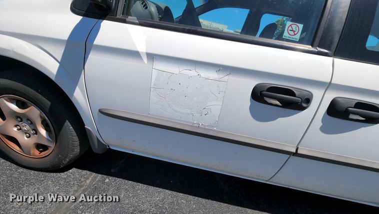 image for item MK9028 2002 Dodge Grand Caravan SE  van
