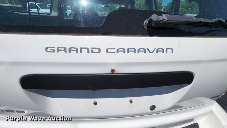 image for item MK9028 2002 Dodge Grand Caravan SE  van