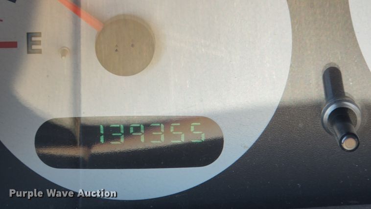 image for item MK9028 2002 Dodge Grand Caravan SE  van