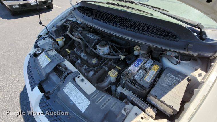 image for item MK9028 2002 Dodge Grand Caravan SE  van