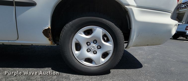 image for item MK9028 2002 Dodge Grand Caravan SE  van
