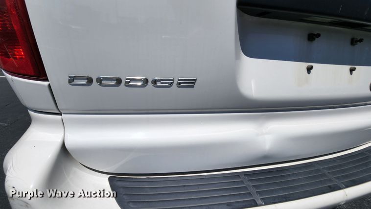 image for item MK9028 2002 Dodge Grand Caravan SE  van