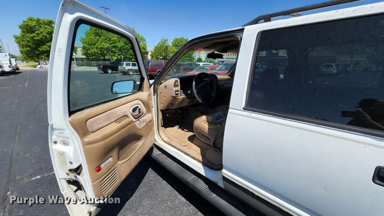 image for item MK9032 1995 Chevrolet Tahoe 1500  SUV