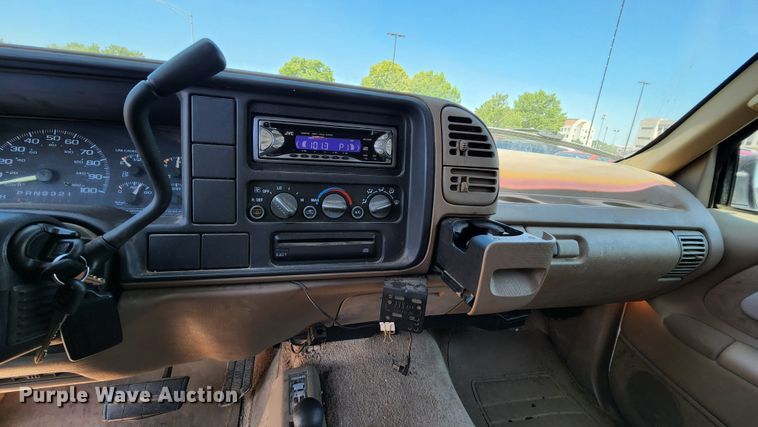 image for item MK9032 1995 Chevrolet Tahoe 1500  SUV