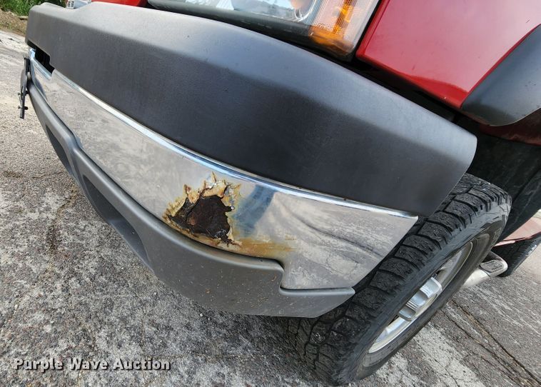 image for item MK9036 2003 Chevrolet Silverado 2500HD  pickup truck