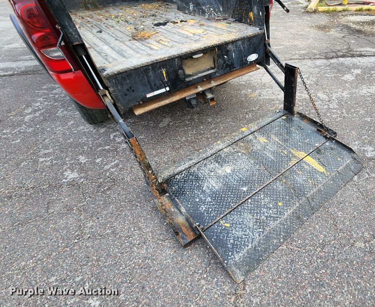 image for item MK9036 2003 Chevrolet Silverado 2500HD  pickup truck