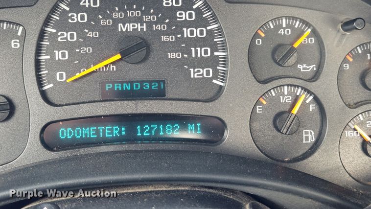 image for item MK9036 2003 Chevrolet Silverado 2500HD  pickup truck