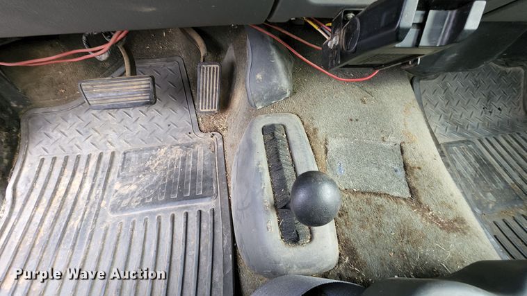 image for item MK9036 2003 Chevrolet Silverado 2500HD  pickup truck