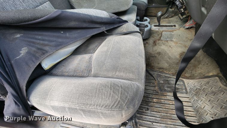 image for item MK9036 2003 Chevrolet Silverado 2500HD  pickup truck