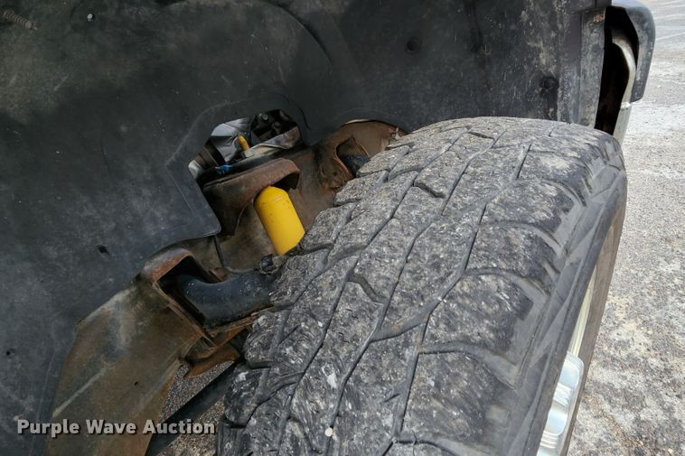 image for item MK9036 2003 Chevrolet Silverado 2500HD  pickup truck