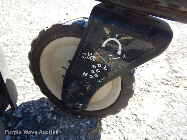 image for item MU9673 Cub Cadet SC500 EZ  push mower