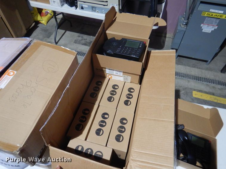 image for item MU9675 Shoretel 230  phone system