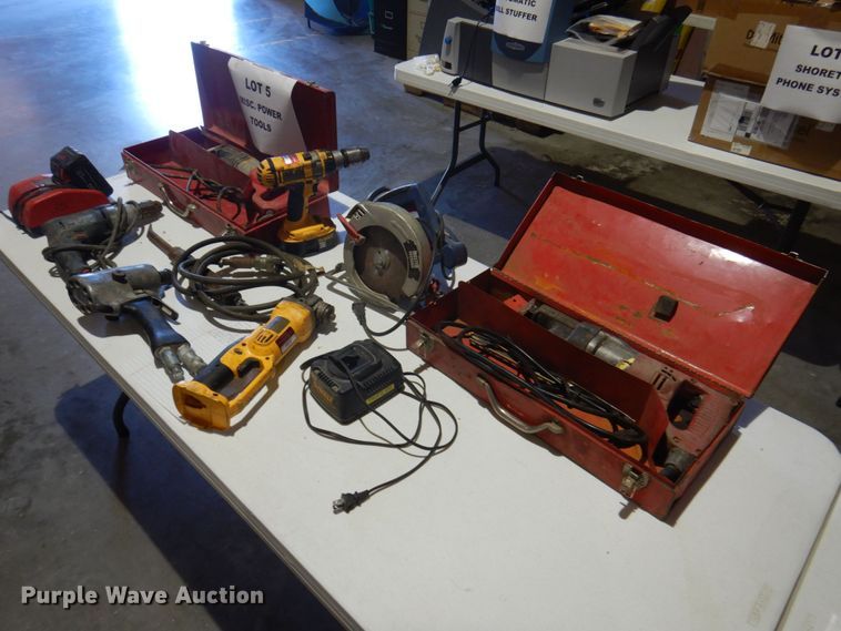 image for item MU9679 Tools