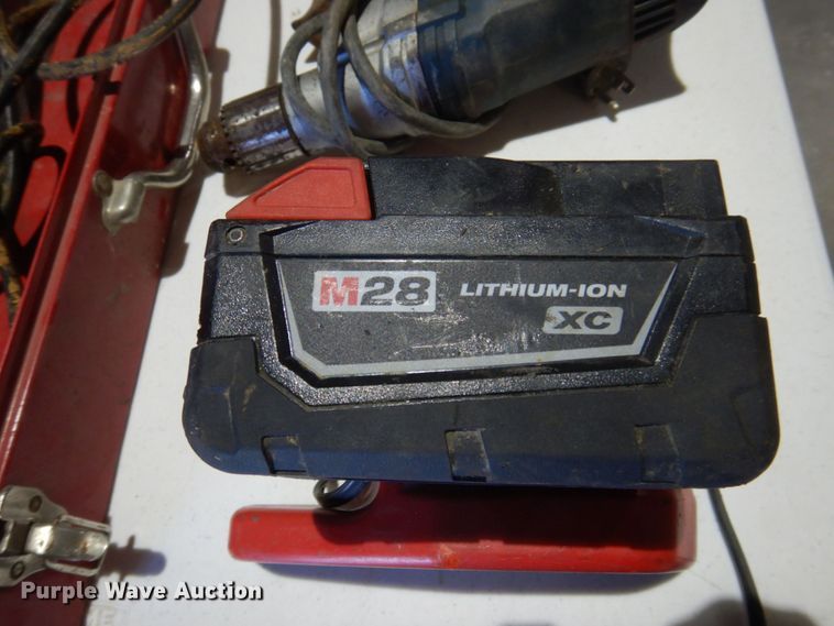 image for item MU9679 Tools