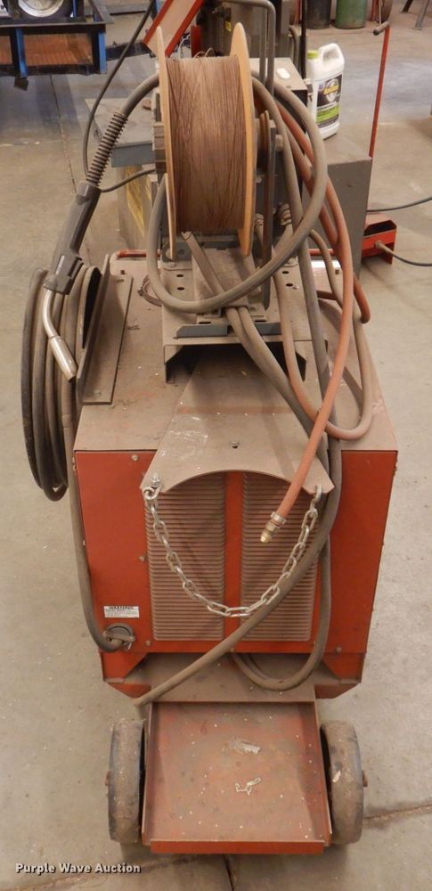 image for item MU9680 Lincoln DC-250  welder