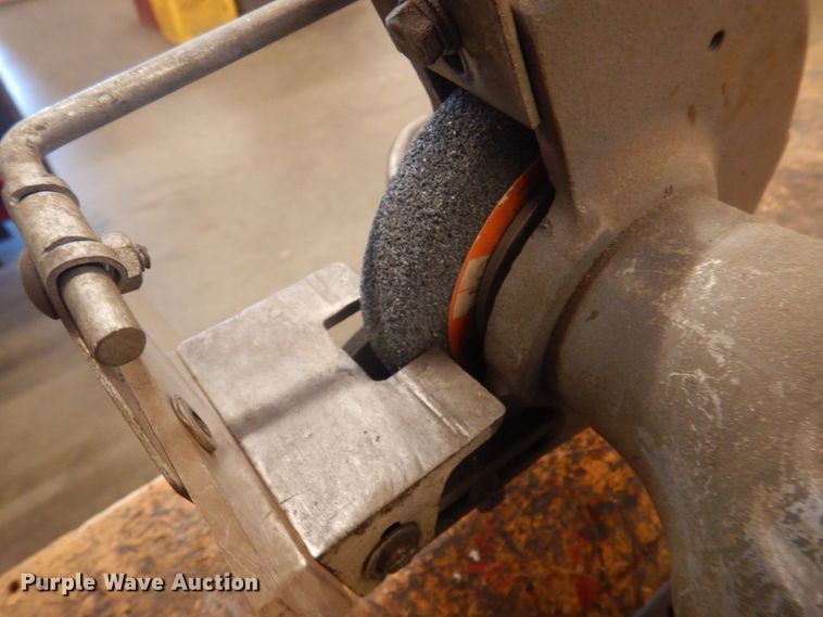 image for item MU9682 Baldor  table top grinder