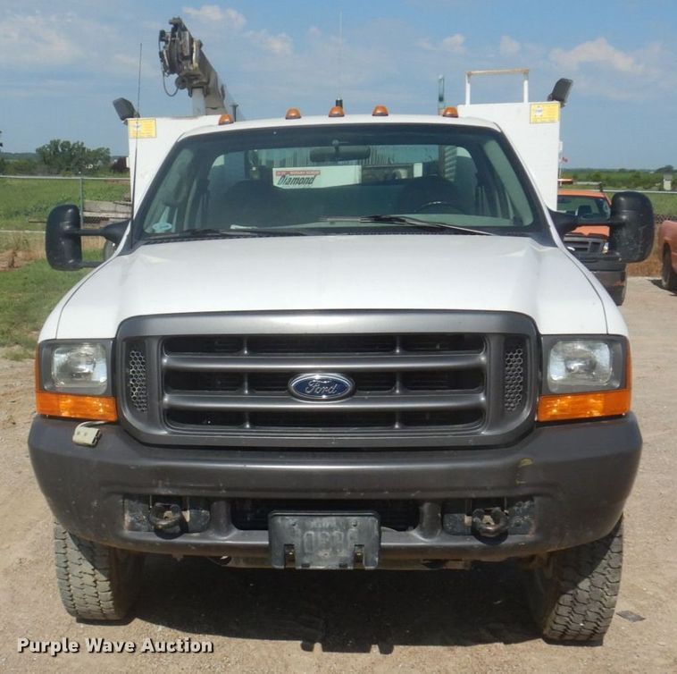 image for item MU9691 2001 Ford F550 Super Duty XL  utility / service truck