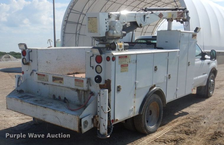 image for item MU9691 2001 Ford F550 Super Duty XL  utility / service truck