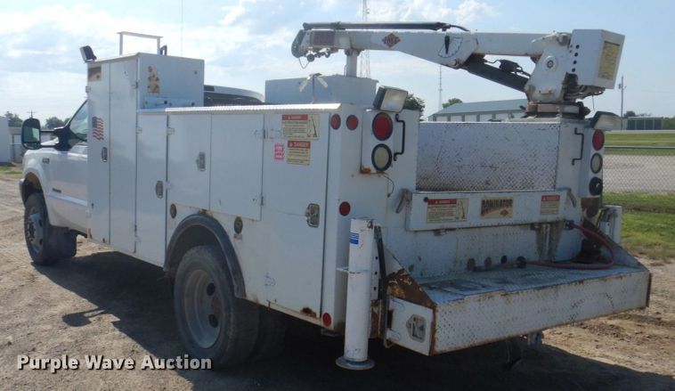 image for item MU9691 2001 Ford F550 Super Duty XL  utility / service truck