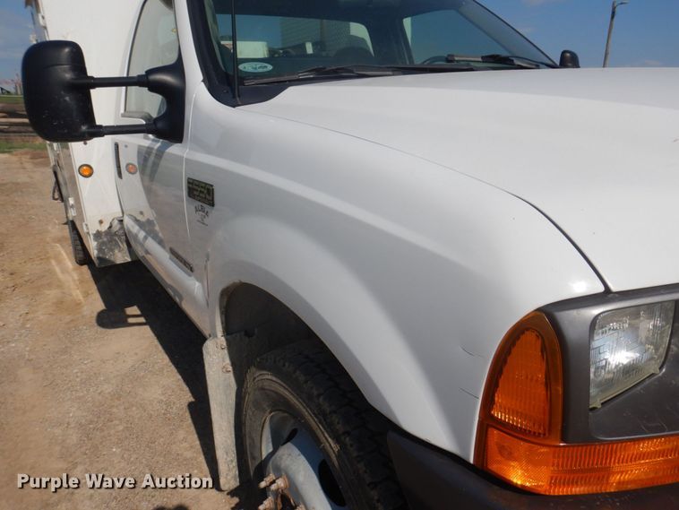 image for item MU9691 2001 Ford F550 Super Duty XL  utility / service truck