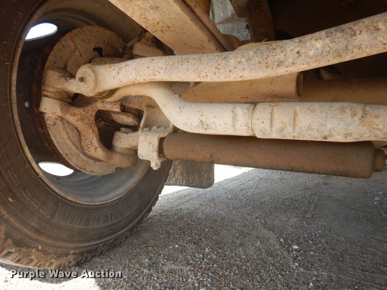 image for item MU9691 2001 Ford F550 Super Duty XL  utility / service truck