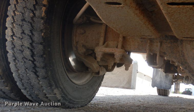 image for item MU9691 2001 Ford F550 Super Duty XL  utility / service truck