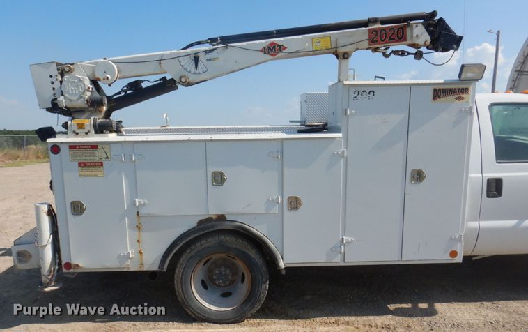 image for item MU9691 2001 Ford F550 Super Duty XL  utility / service truck