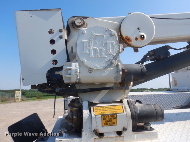 image for item MU9691 2001 Ford F550 Super Duty XL  utility / service truck