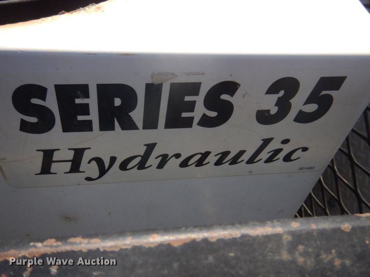 image for item MU9691 2001 Ford F550 Super Duty XL  utility / service truck