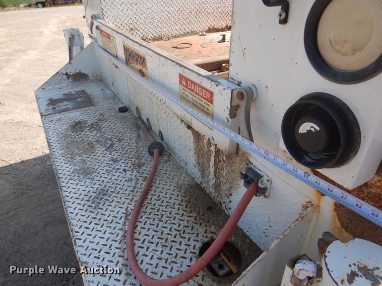 image for item MU9691 2001 Ford F550 Super Duty XL  utility / service truck