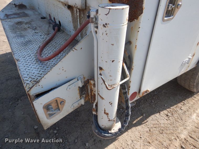 image for item MU9691 2001 Ford F550 Super Duty XL  utility / service truck