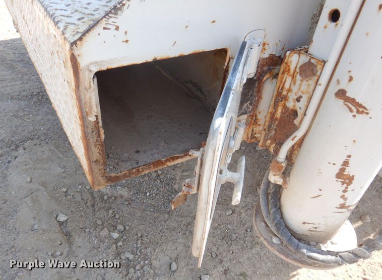 image for item MU9691 2001 Ford F550 Super Duty XL  utility / service truck