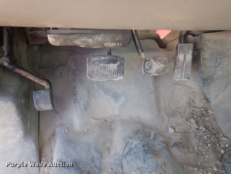 image for item MU9691 2001 Ford F550 Super Duty XL  utility / service truck