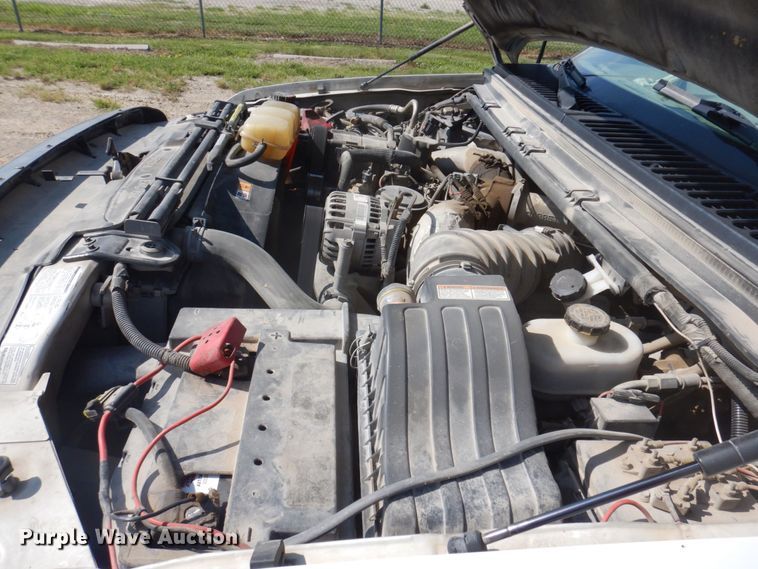 image for item MU9691 2001 Ford F550 Super Duty XL  utility / service truck