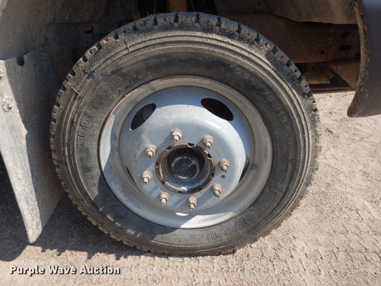 image for item MU9691 2001 Ford F550 Super Duty XL  utility / service truck