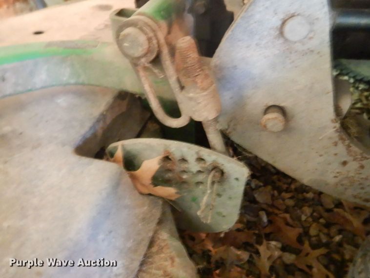 image for item MU9702 John Deere 1435  lawn mower