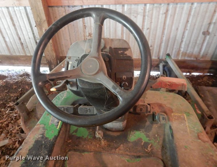 image for item MU9702 John Deere 1435  lawn mower