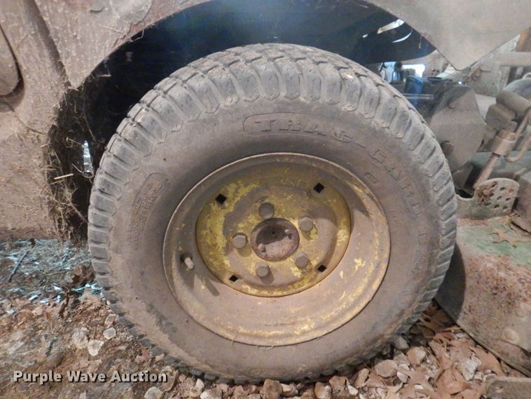 image for item MU9702 John Deere 1435  lawn mower