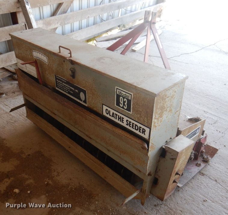 image for item MU9703 Olathe  seeder/aerator