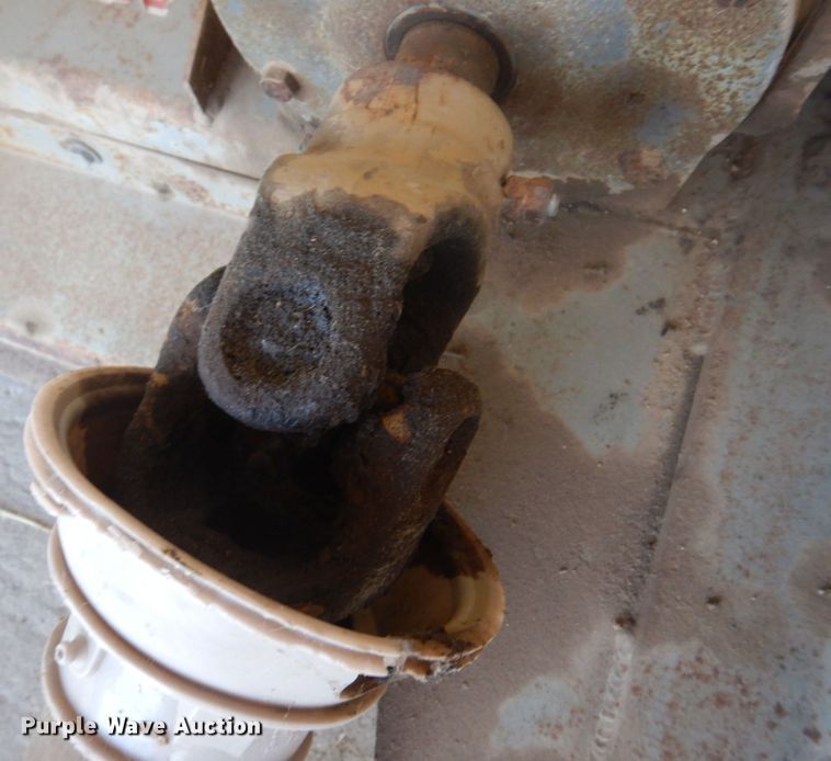 image for item MU9703 Olathe  seeder/aerator