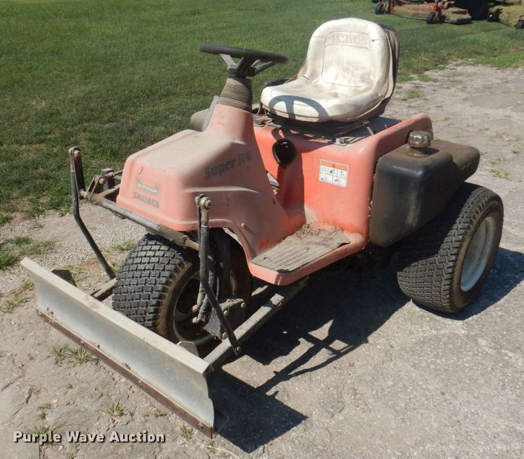 image for item MU9705 2000 Smithco Super Star 42-000-B  bunker rake