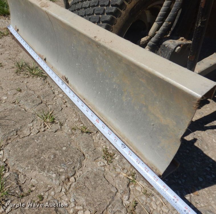 image for item MU9705 2000 Smithco Super Star 42-000-B  bunker rake